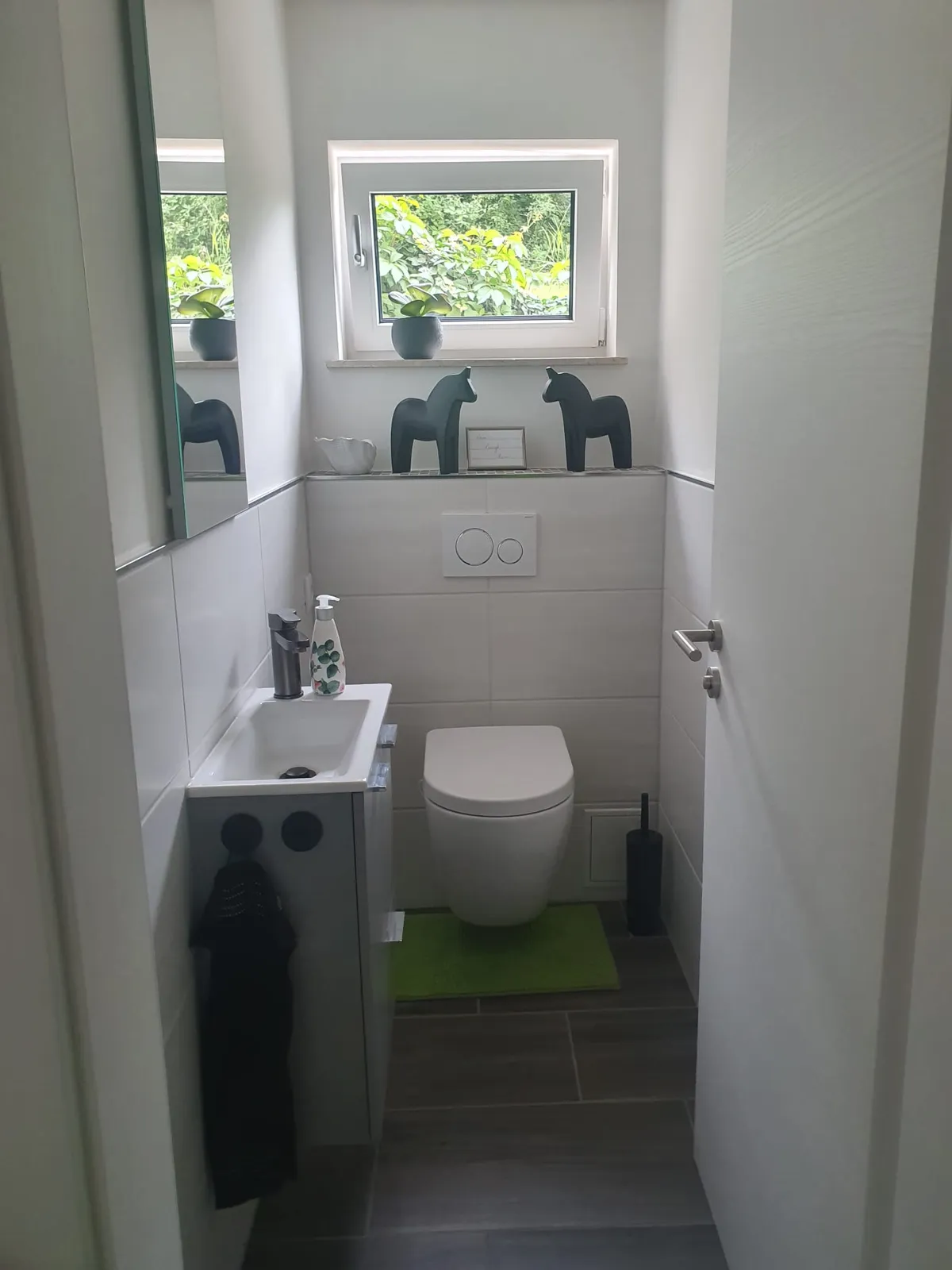 Gäste-WC Modernisierung mit Wandfliesen